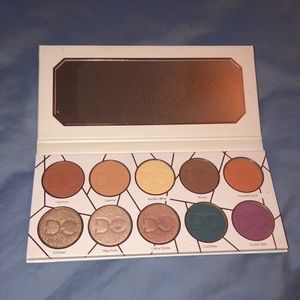 Dominique Cosmetics Latte Palette